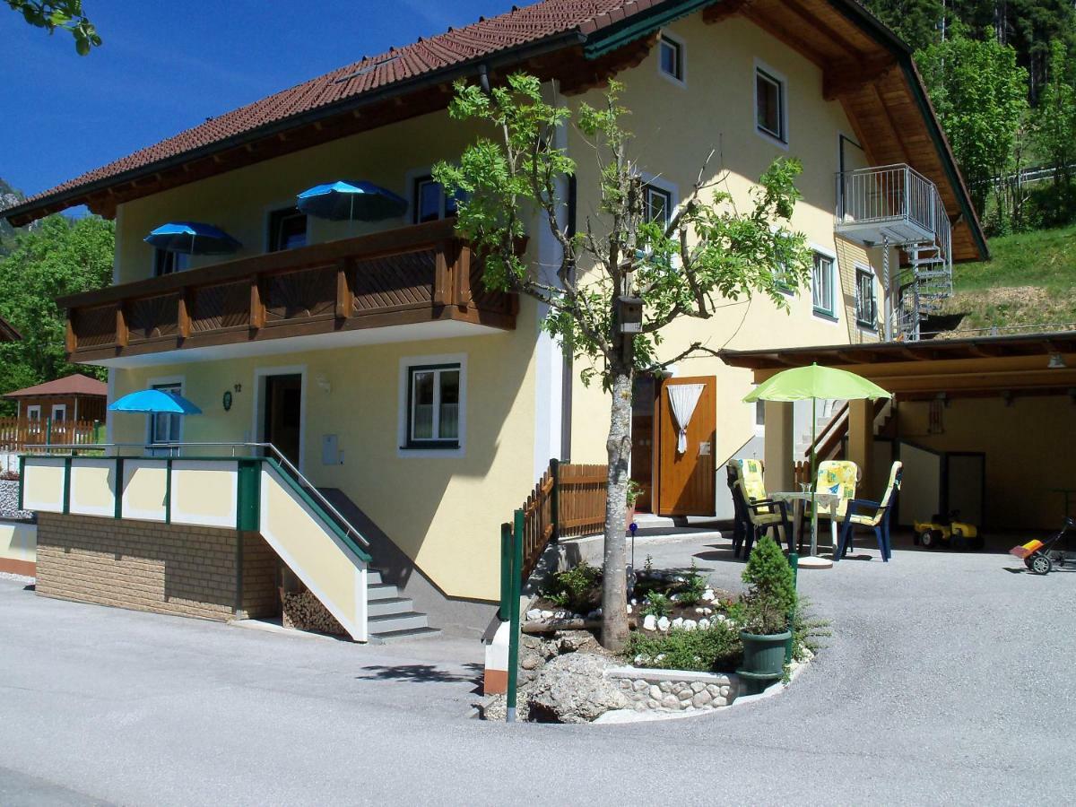 Haus Mary Lägenhet Rußbach am Paß Gschütt Exteriör bild